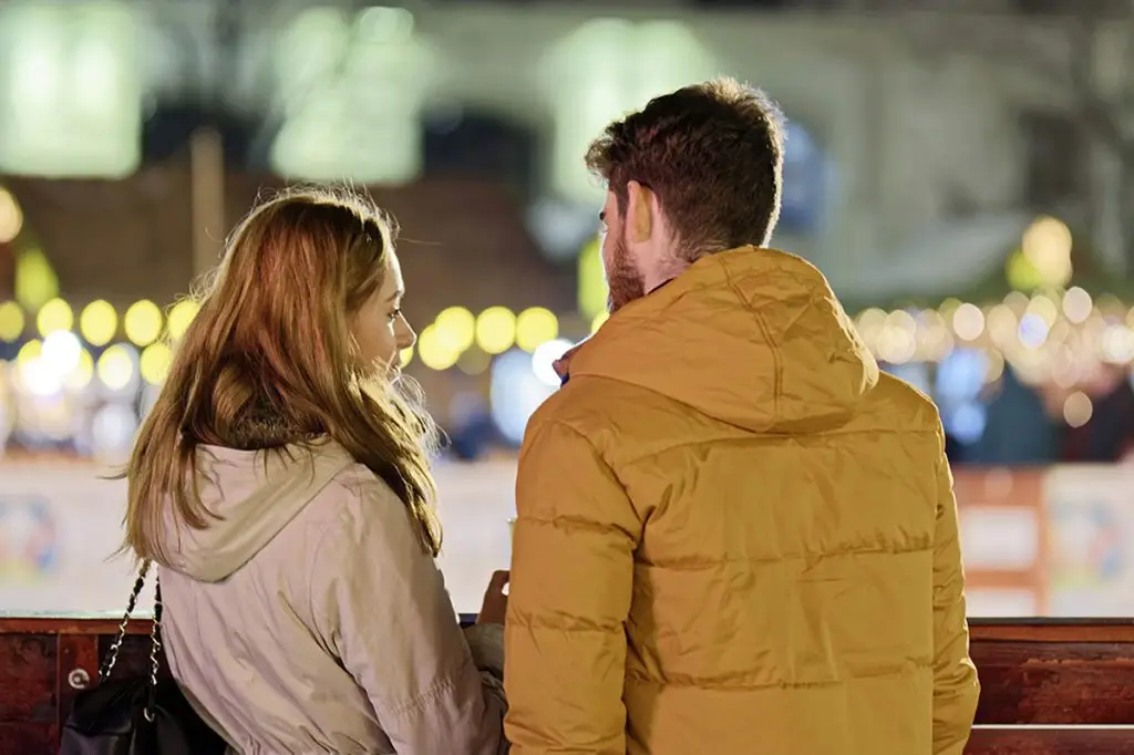 Effective listening in relationships